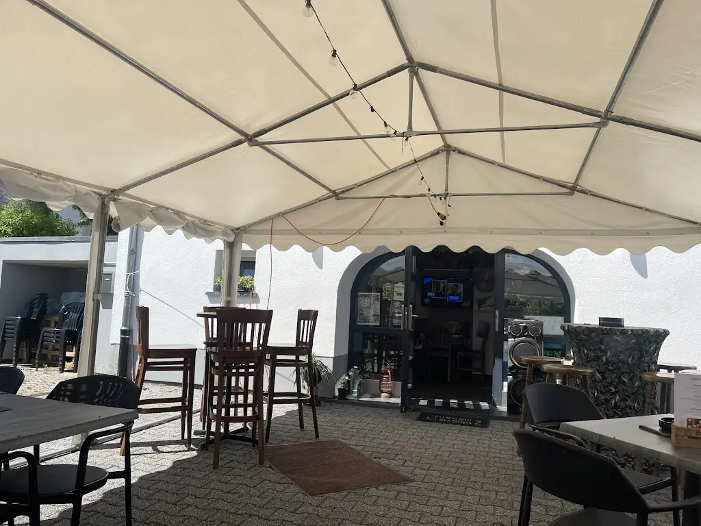 KTom SAS 1290_Café - Restaurant Barteshaus_Wincrange_reseña