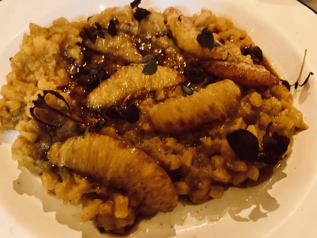 Rafael Mendes_Restaurant - Pizzeria RUGOVA_Mondercange_recensione