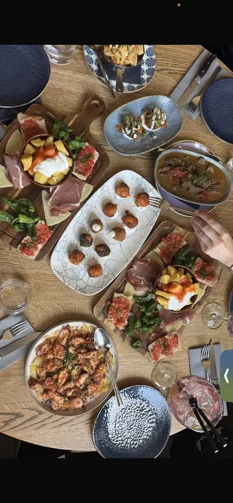 Mim97_El Gato_Leudelange_reseña