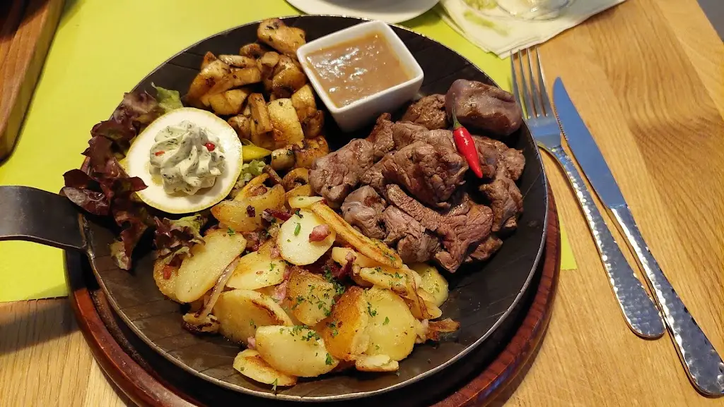 N Schipper_Steakbar Diekirch_Erpeldange_avis