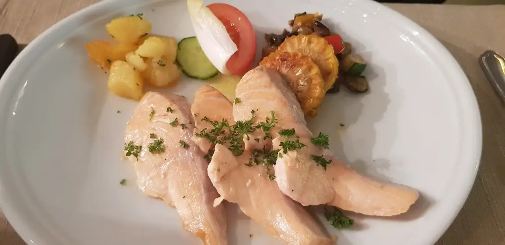 Asif Hussein_Restaurant Beim Alen Tuurm_Nommern_reseña