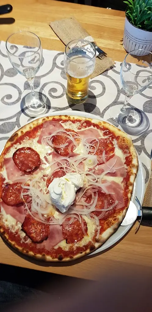 Raoul Fischbach_Bauschelter Grill 