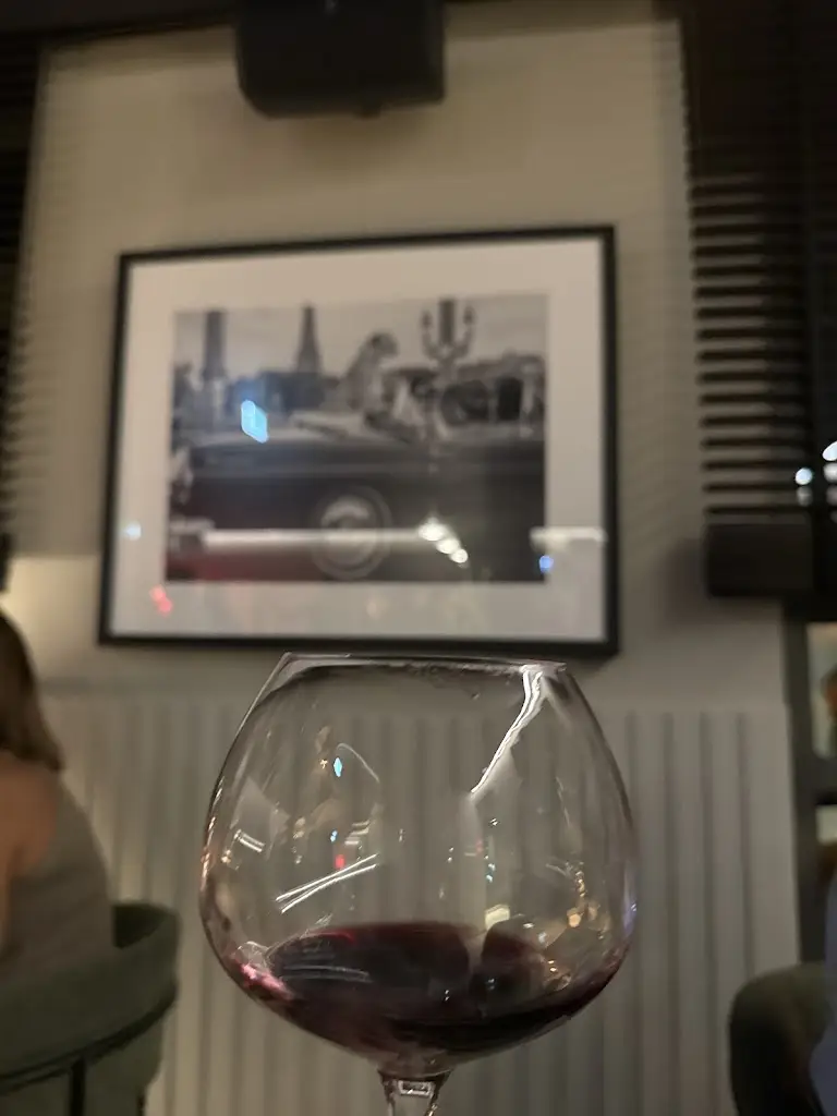 Jehona KONJA_Vito's Aperitivo & Ristorante_Strassen_reseña