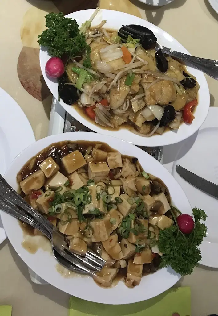 KJ Adams_Restaurant Xing-Long_Tétange_review