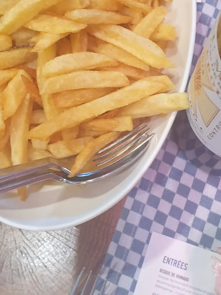 laila a_La Table de Frank | Restaurant Steinfort à Luxembourg_Steinfort_reseña