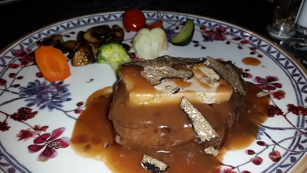 Schimberg Michel_Sandkescht Beim AMADO_Steinfort_review