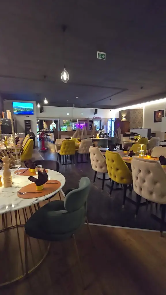 Sandkescht Beim AMADO_Steinfort_slider_image_3