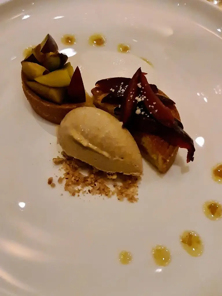 Emile Sander_Les Roses_Mondorf-les-Bains_review