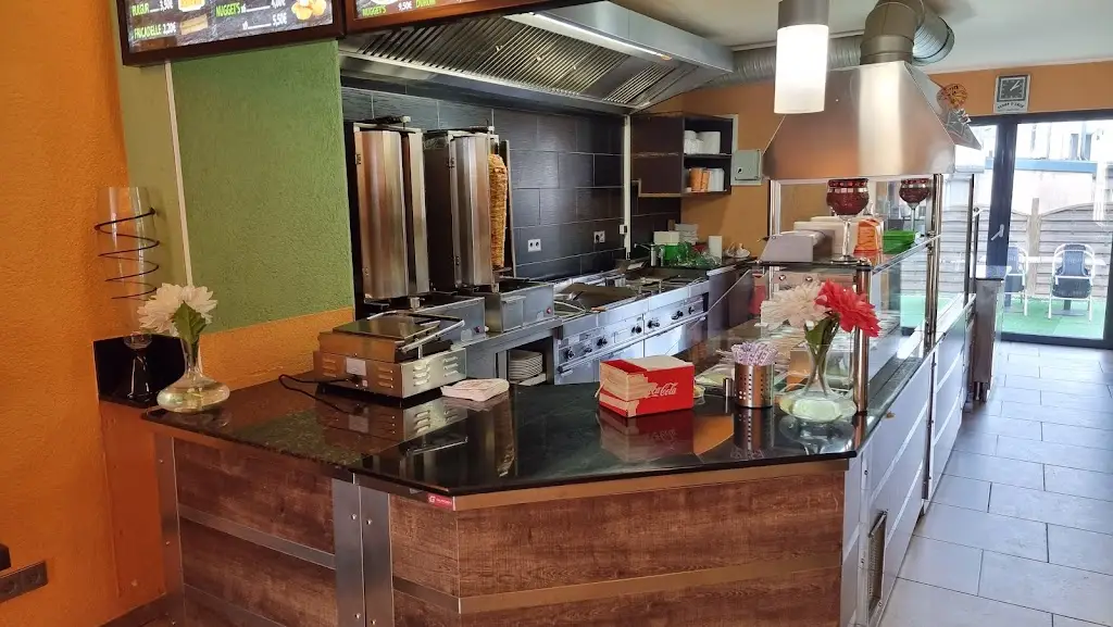 Resto Snack O‘Zaza_Steinfort_slider_image_1