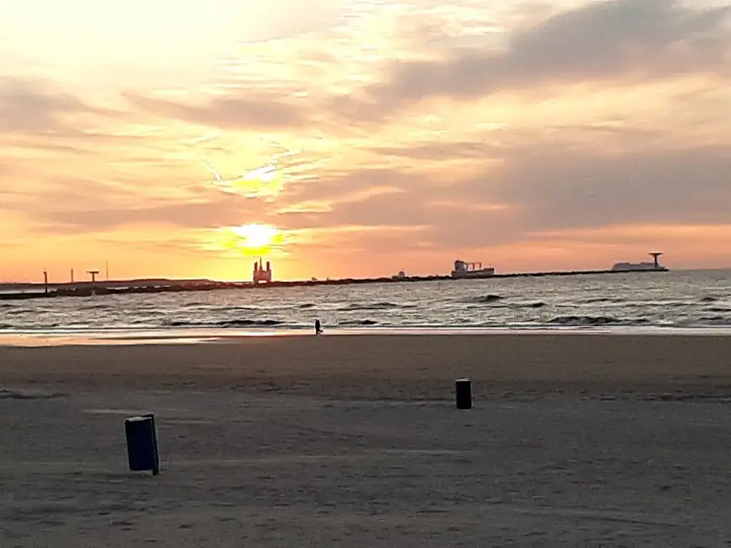 Hoek van Holland Beach_Holland_slider_image_1