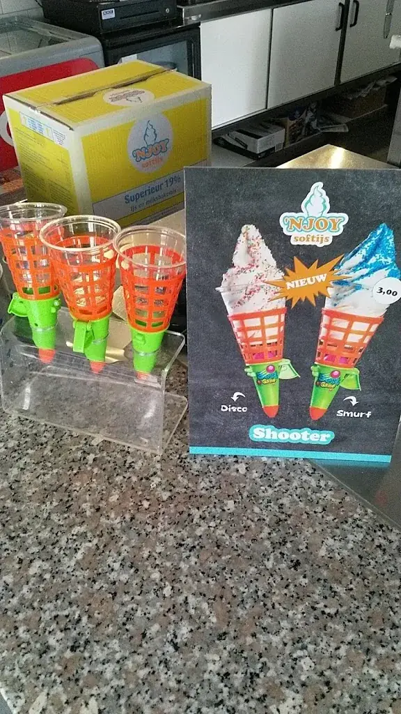 Menu_Cafetaria - IJssalon 't Hoekje_Langweer_image_6