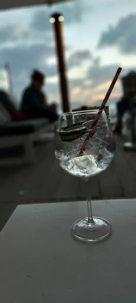 Menu_Beachclub The Sunset_Hollum_image_7