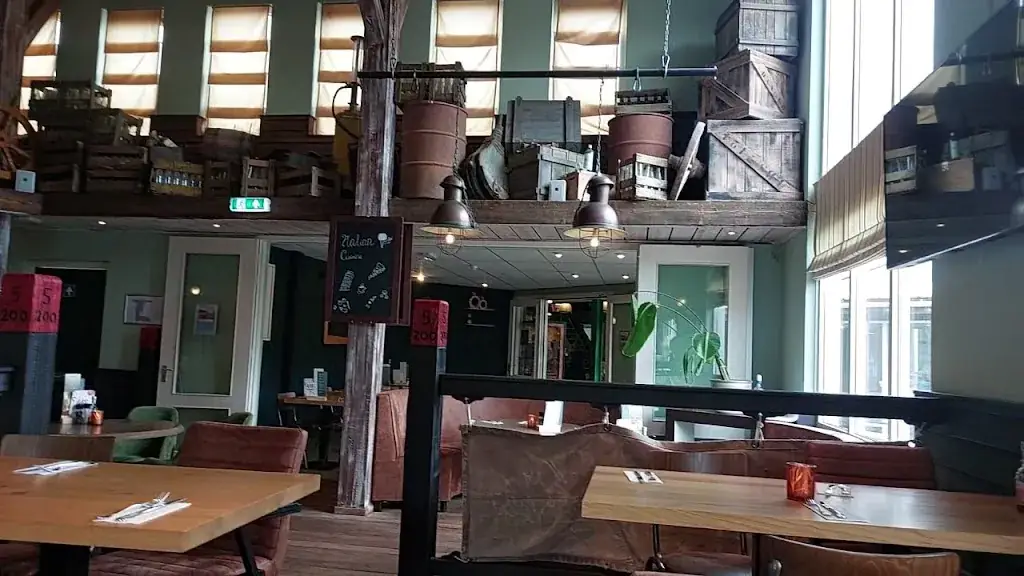 Sander Moorlag_Restaurant Pizzaria Limone Boomhiemke_Hollum_reseña