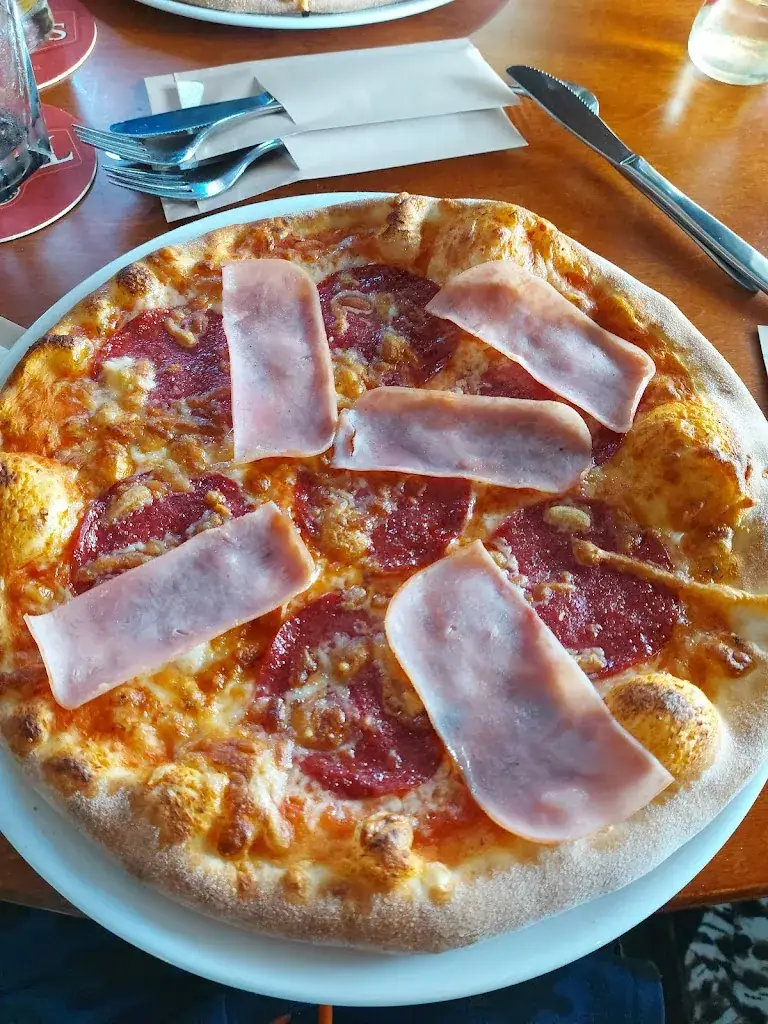 Menu_Majestic restaurant en pizzeria_Workum_image_9