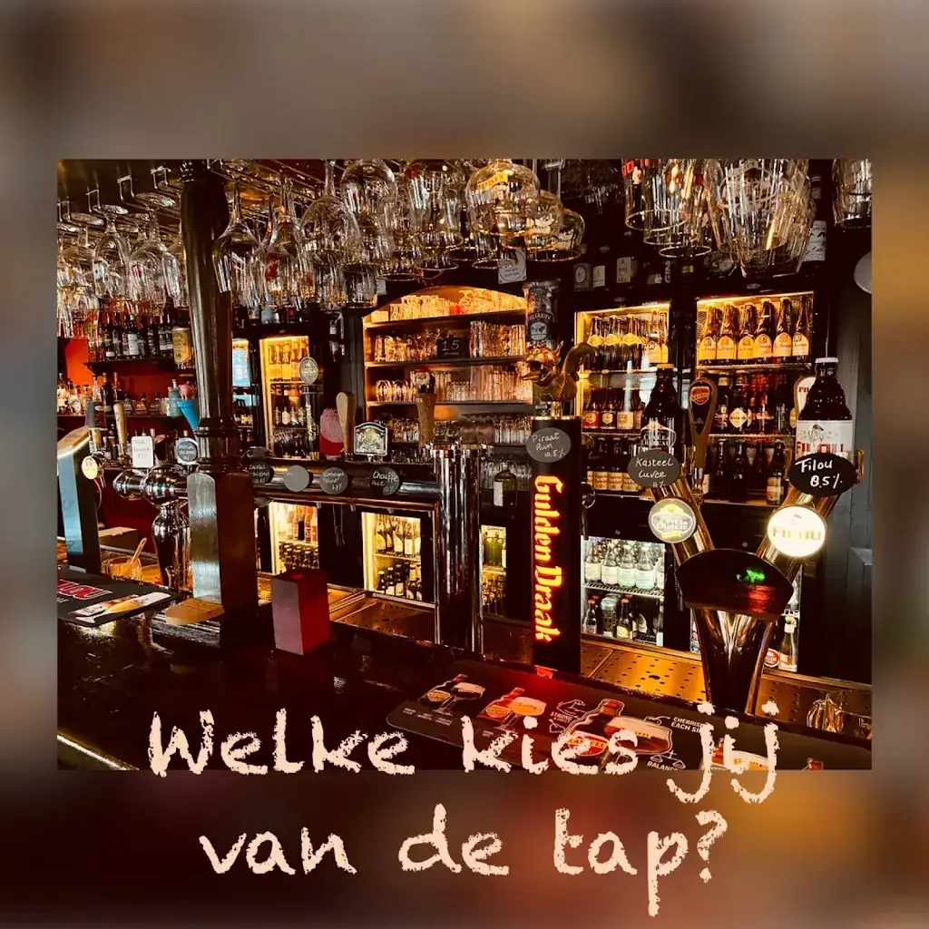 Speciaalbier en eetkafee (café)Kafee It wapen fan Fryslân ristorante a Oentsjerk