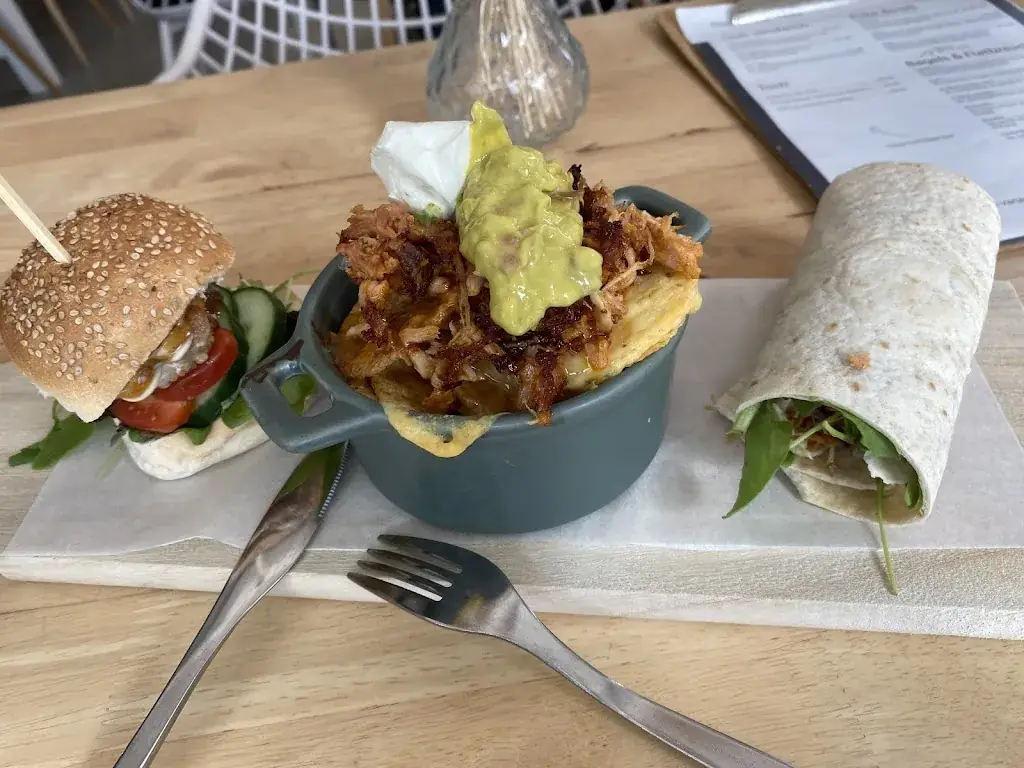 Habib Welkom_Your Best Friend_Joure_review