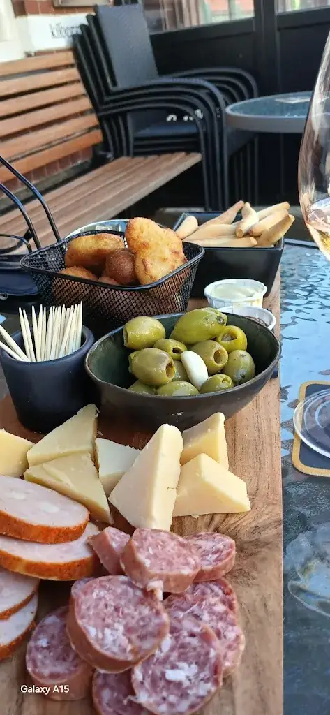 Nathalie Van houtte_Tigh Barra_Joure_review