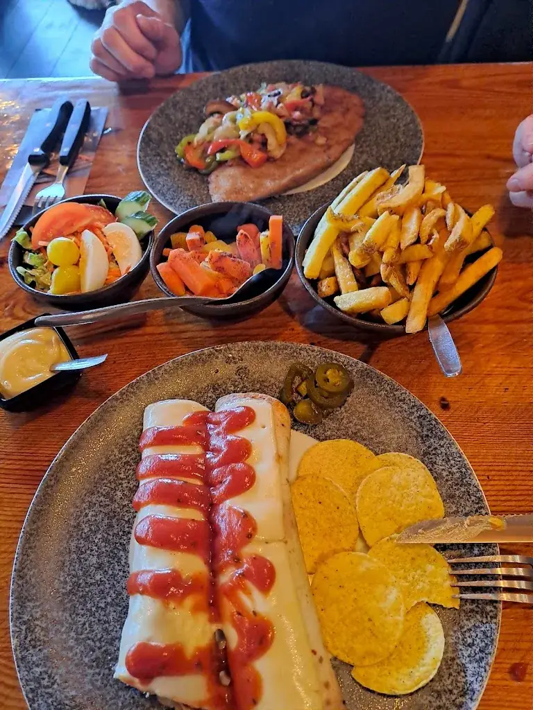 Vanessa Beck_Café Restaurant Beaufort_Makkum_review