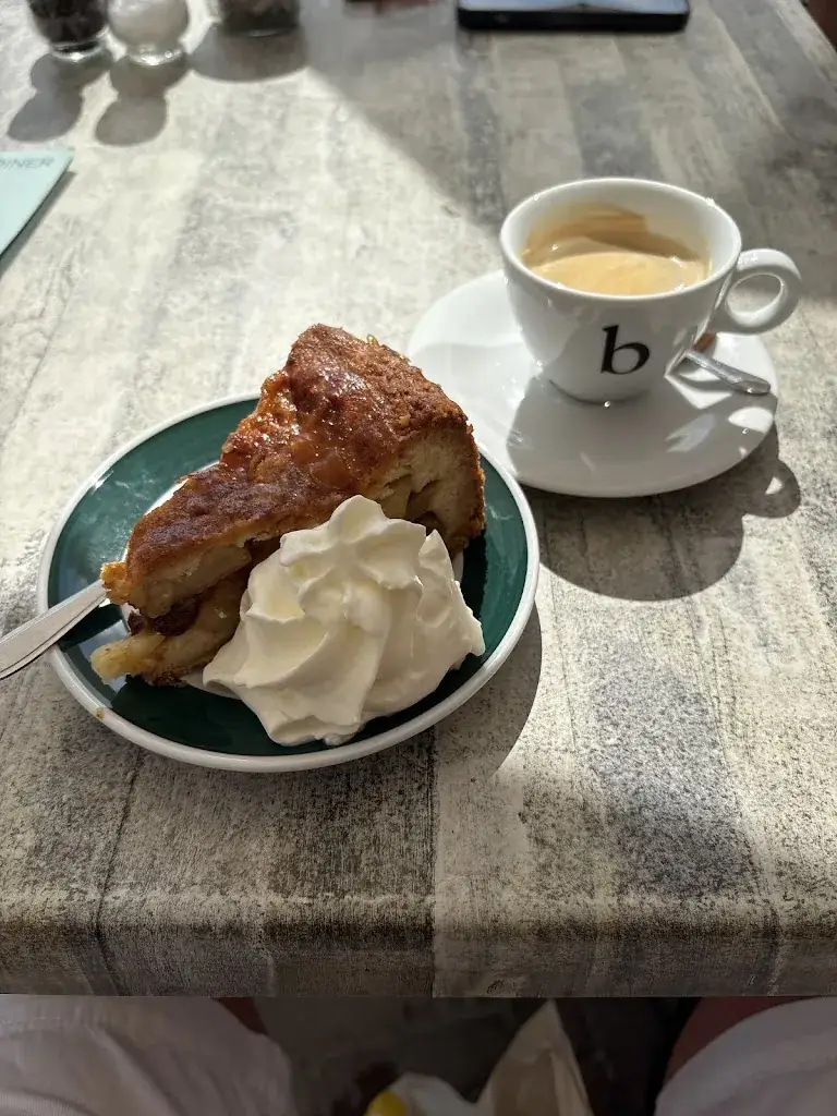 Horst Gorges_De Prins_Makkum_review