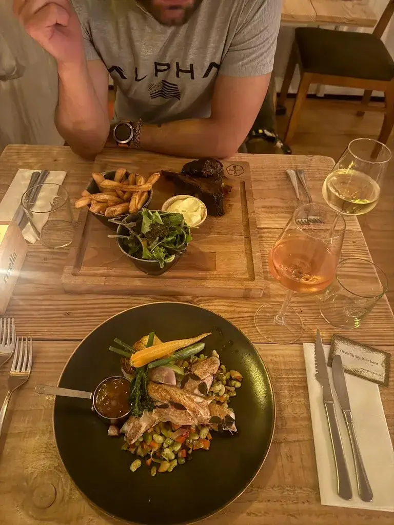 Melanie B_Eet- & Wielercafé Cours!_Assen_recensione