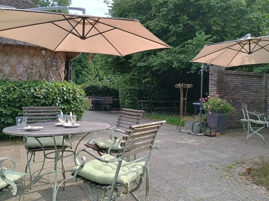 Henny Zwart_Theeschenkerij de Buytenplaets_Noordwolde_review