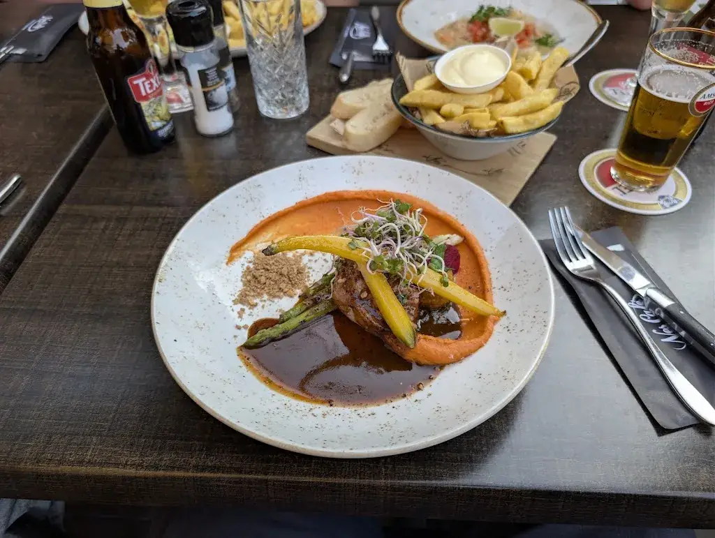 Rob Veldman_Nes Café_Nes_avis