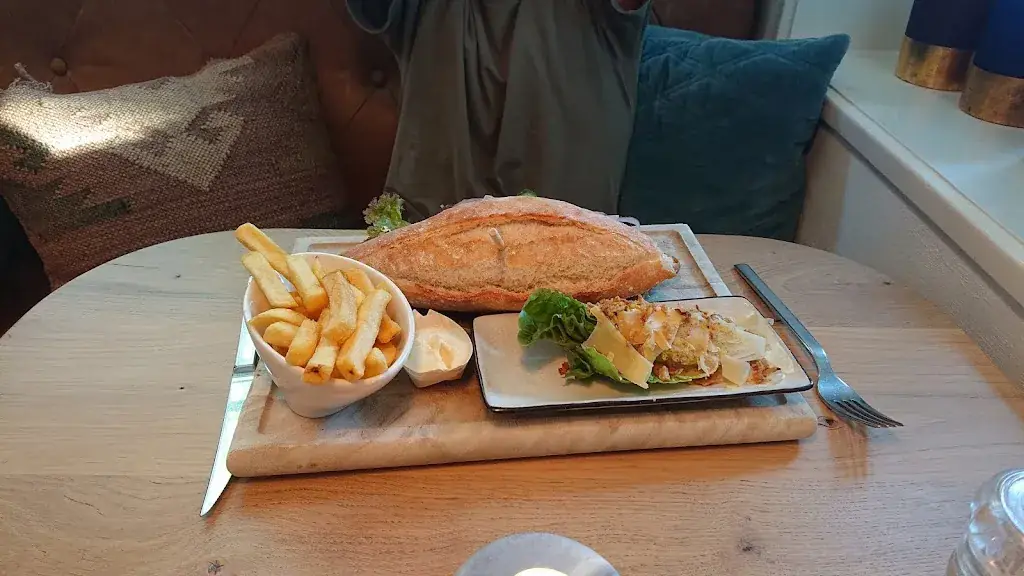 Menu_Overzee: Bistro & Logement_Nes_image_8