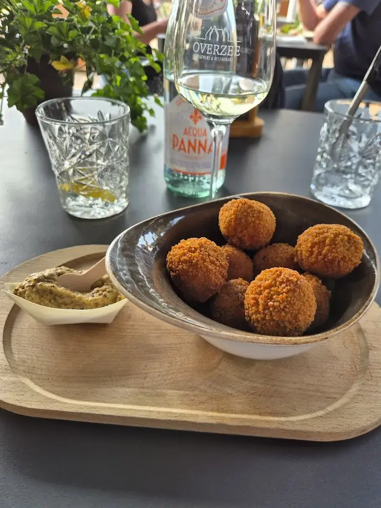 Menu_Overzee: Bistro & Logement_Nes_image_9