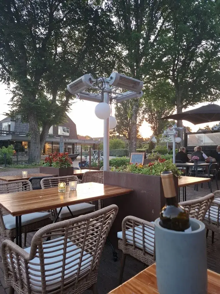 Pascal Lubbers_Overzee: Bistro & Logement_Nes_avis