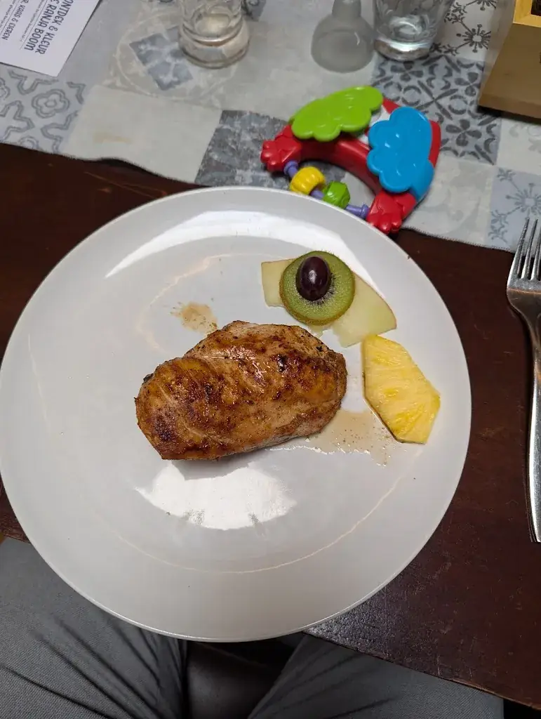 Jeffrey B_Kippenrestaurant de Kakelhof_Opeinde_review