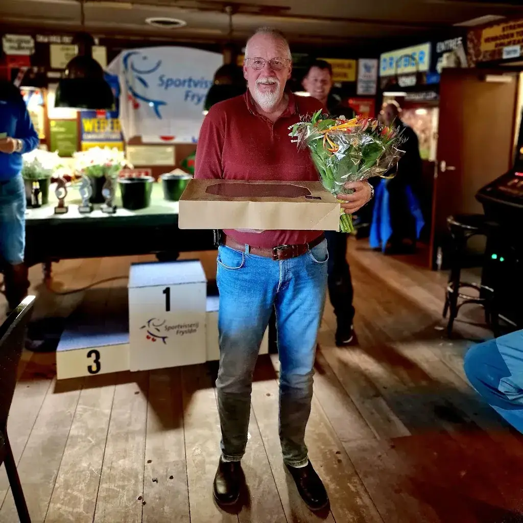 Snackbar De Lantaarn restaurant in Sexbierum