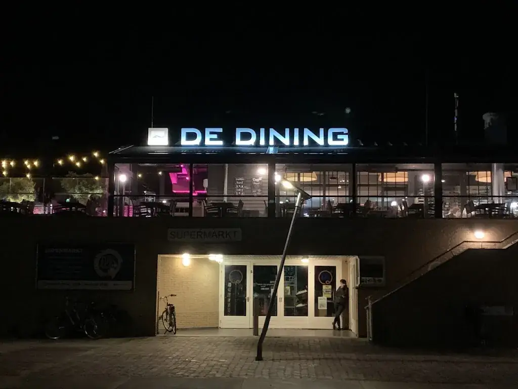 Taco Bakker_De Dining_Oost-Vlieland_reseña