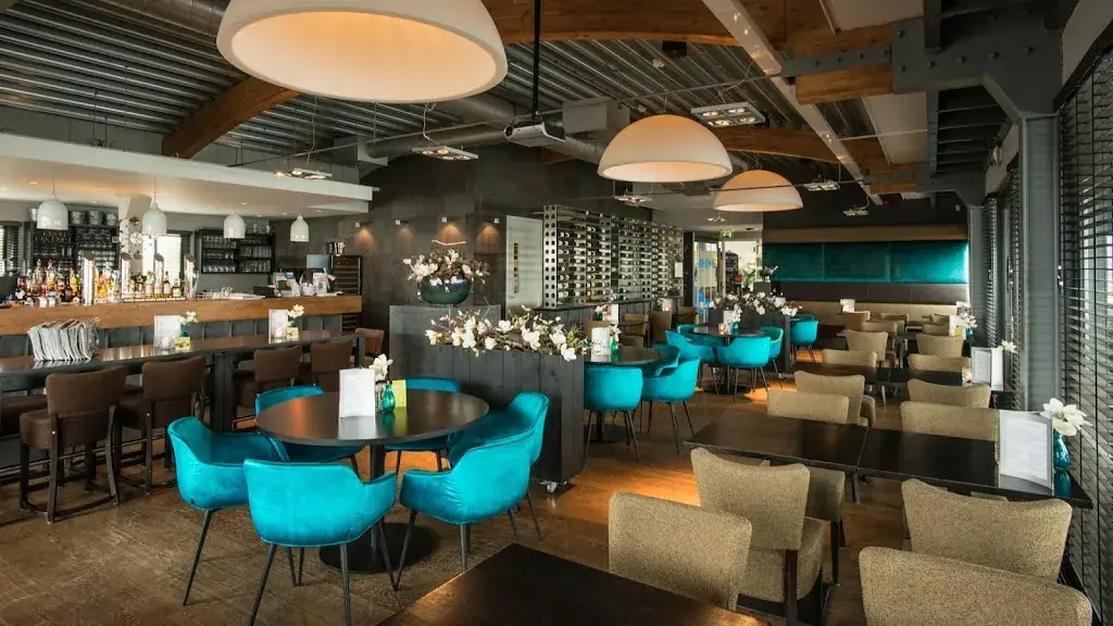 De Dining_Oost-Vlieland_slider_image_1