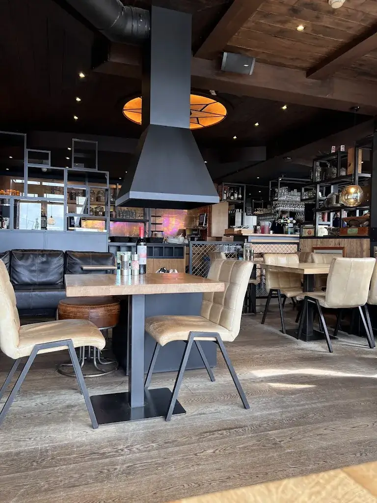 Gregor van der Mark_Restaurant Zeezicht Vlieland_Oost-Vlieland_review