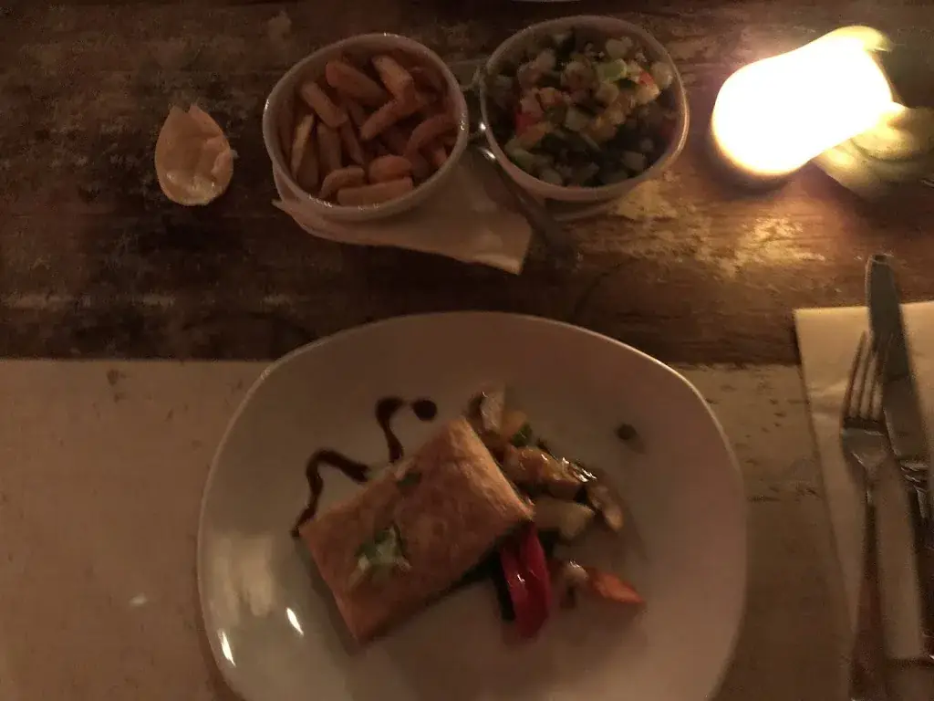 Mohammad Mohammadi (Momo Aria)_De Oude Stoep B.V._Oost-Vlieland_review