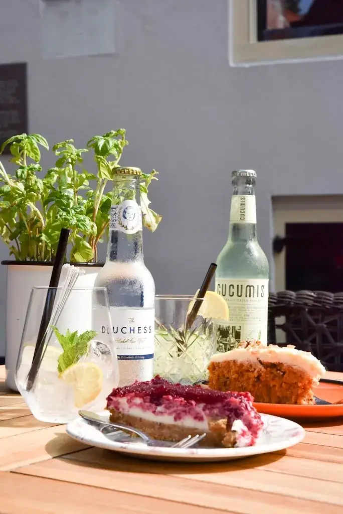 Leut koffiebar & logies_Oost-Vlieland_slider_image_2