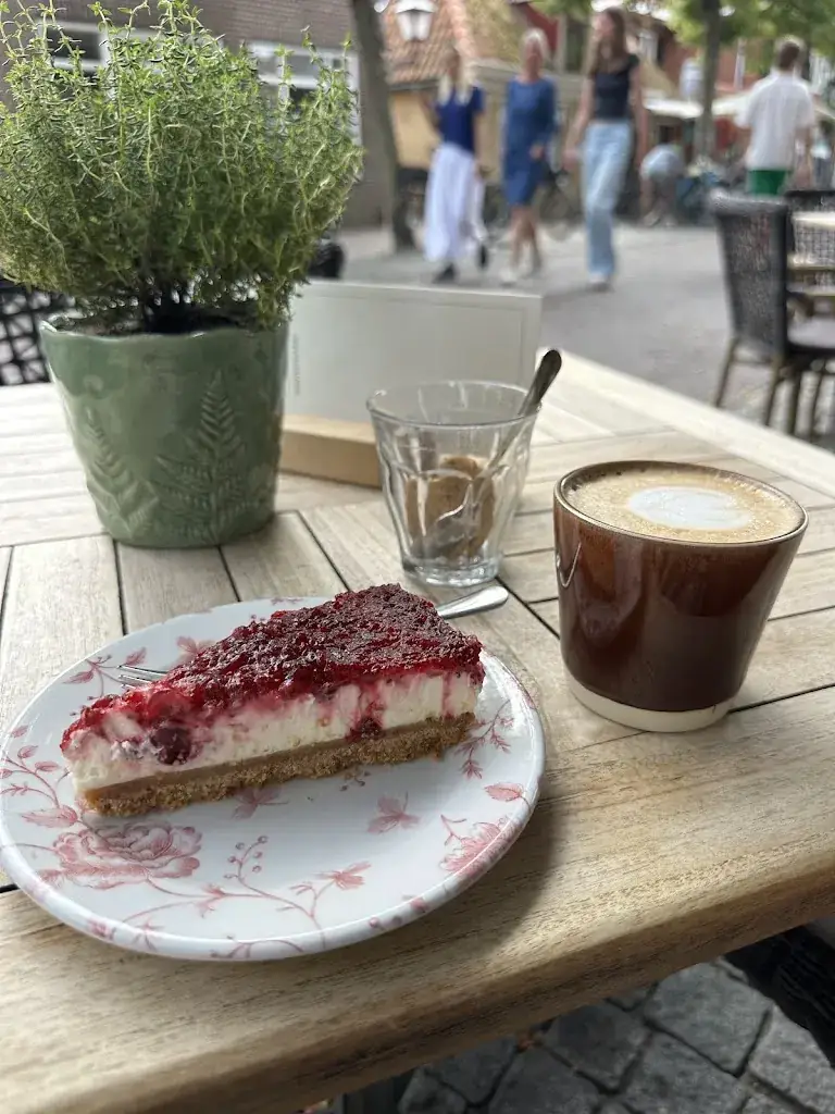 Leut koffiebar & logies_Oost-Vlieland_slider_image_3