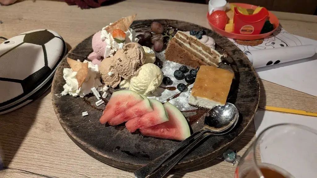 Grand Café De Smalle Brug_Stiens_slider_image_3