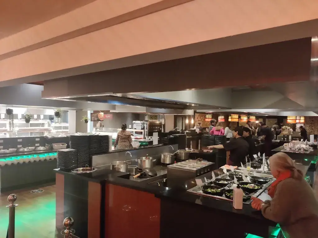 Michiel Oudhuis_Wokpaleis Friesland BV_Ryptsjerk_review