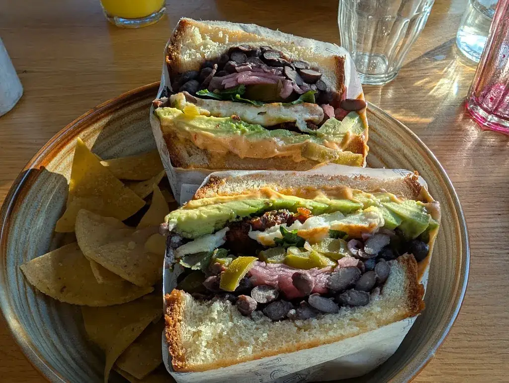 Nikhil Gulati_Dignita Vondelpark_Amsterdam_avis