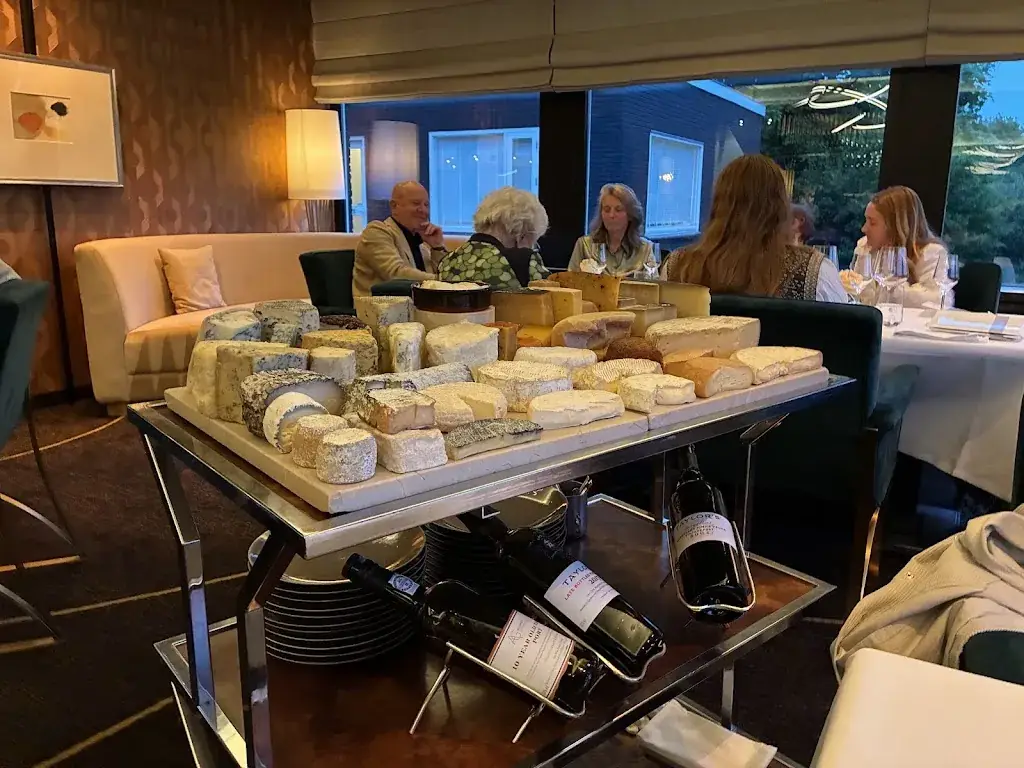 Tombong Djamen_De Bokkedoorns_Overveen_review