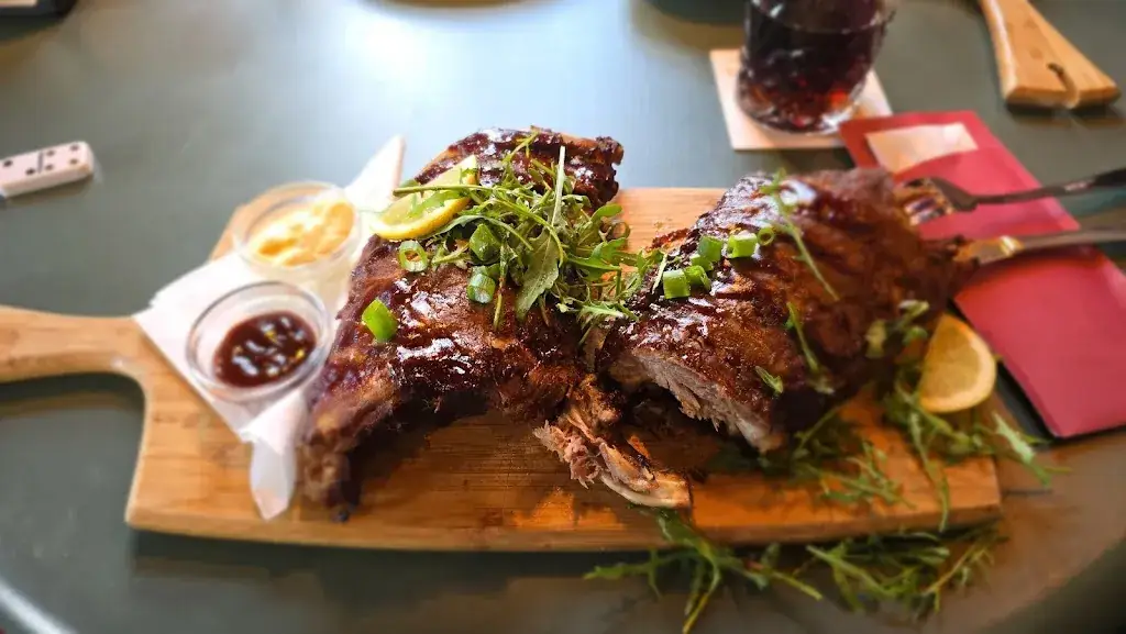 Henk Carels_Grand Café & Eetcafé it Reade Hynder_Wommels_review