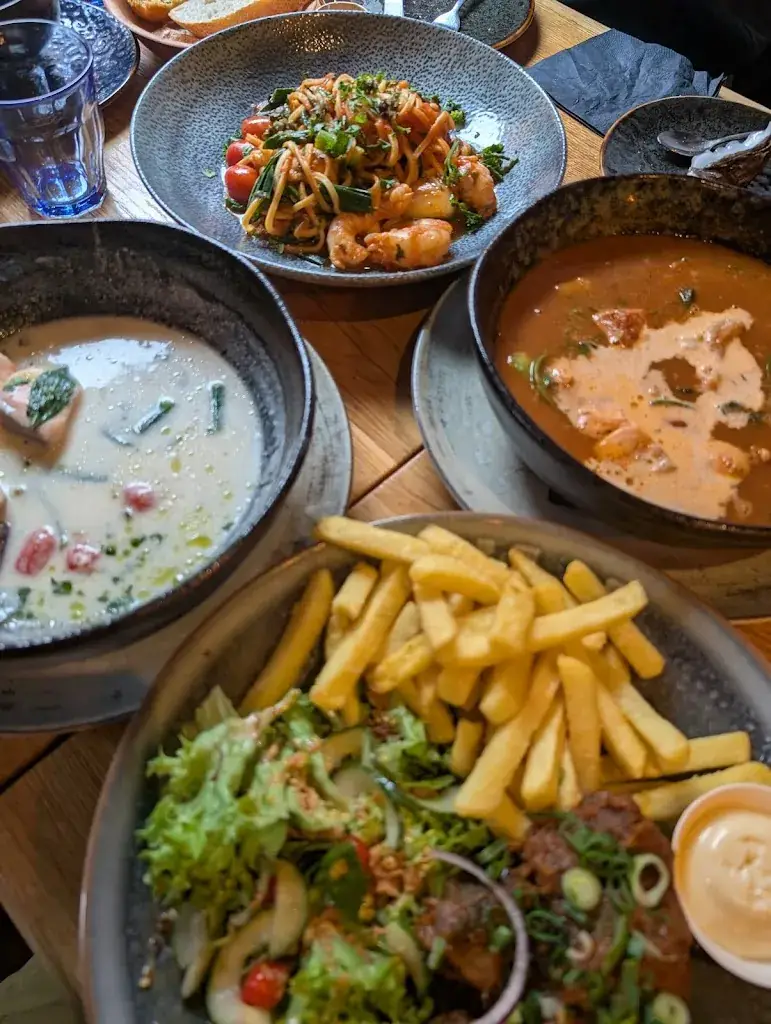 Lee Shi Pian_De 4 dames bistro, winebar, hotel_Schiermonnikoog_review