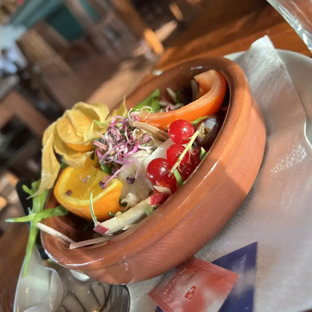 Oliver Briny_Café, restaurant, pizzeria Het Wantij_Schiermonnikoog_avis