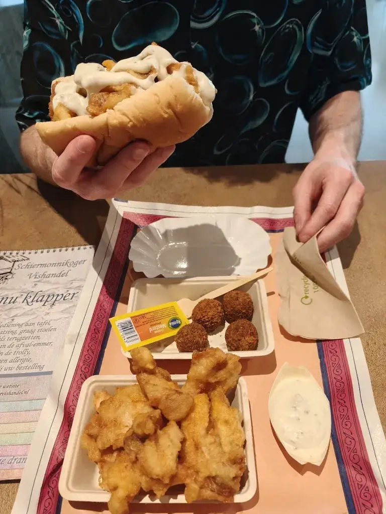 Zixiang Zheng_Schiermonnikoger Vishandel_Schiermonnikoog_review