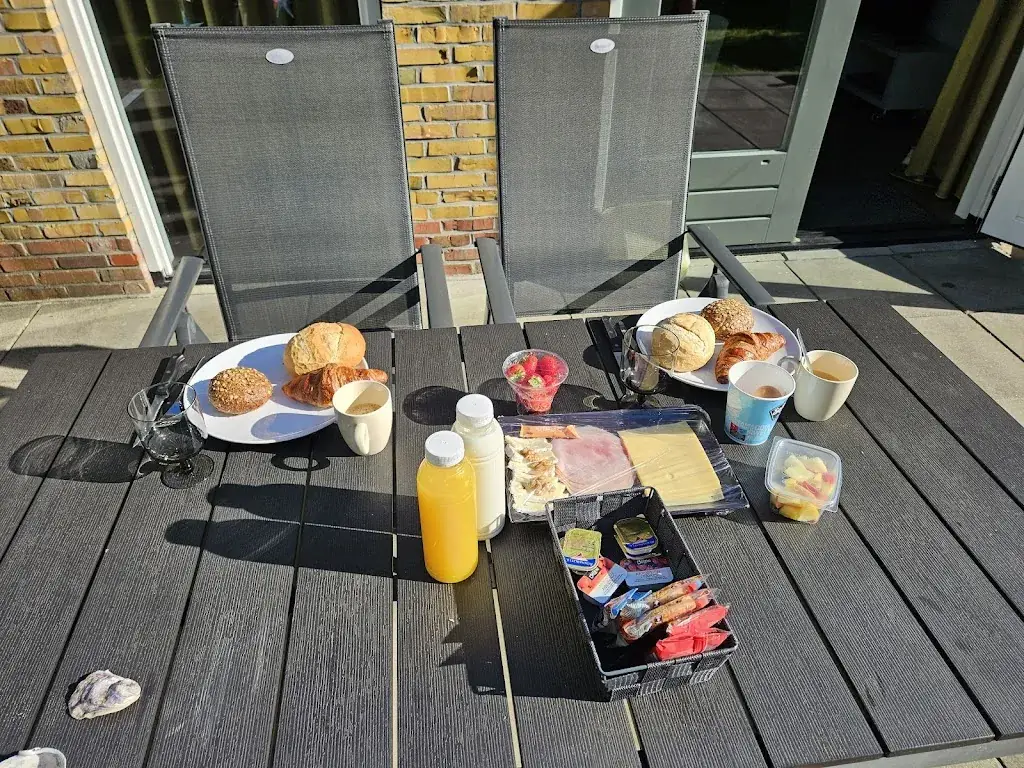 G Lagemaat_Lunchroom De Koffiekajuit_Schiermonnikoog_avis