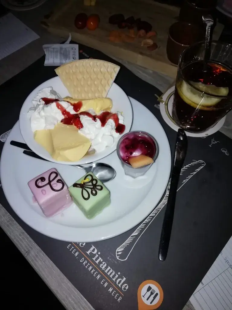 Menu_De Piramide_Opende_imagen_7