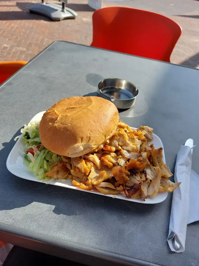 Il Sole Pizza en Pasta ristorante a Surhuisterveen