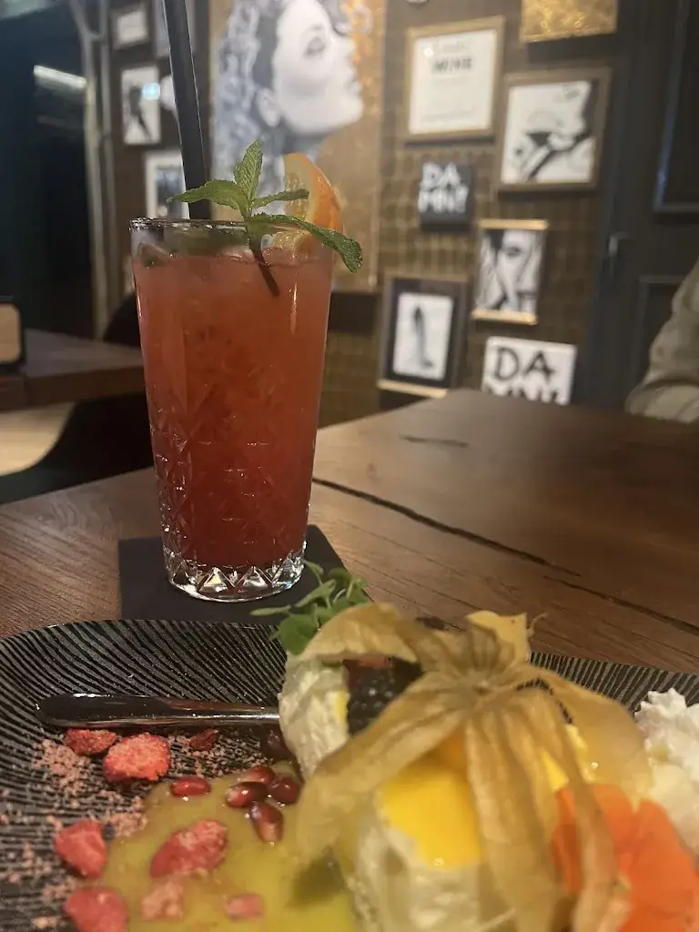 Kateryna Riabokon_KRUL Restaurant & Bar_Aalten_review