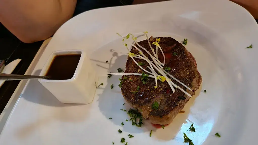 Aysun Urhan_Restaurant De Heeren van Heukelom_Afferden_review